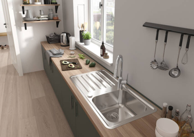 HansGrohe Focus M42 Tek Kollu Eviye Bataryası 220, Çekilebilir El Duşu, 2Jet - 71800000 - 2